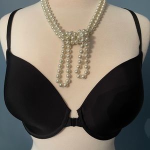 4 Victoria Secret bras - worn once!